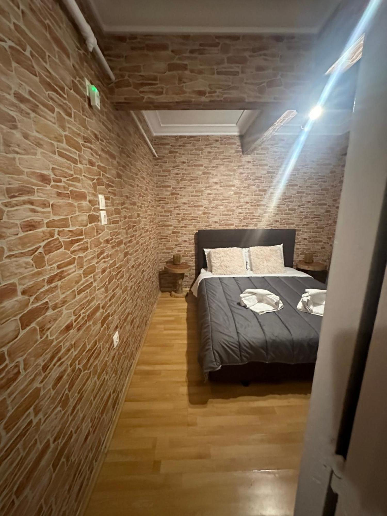 The Cave Apartment Athens Luaran gambar